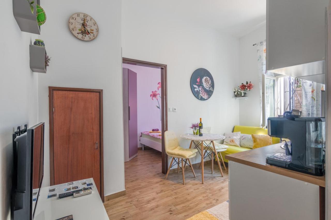 Apartment Ljube Pula Exterior foto